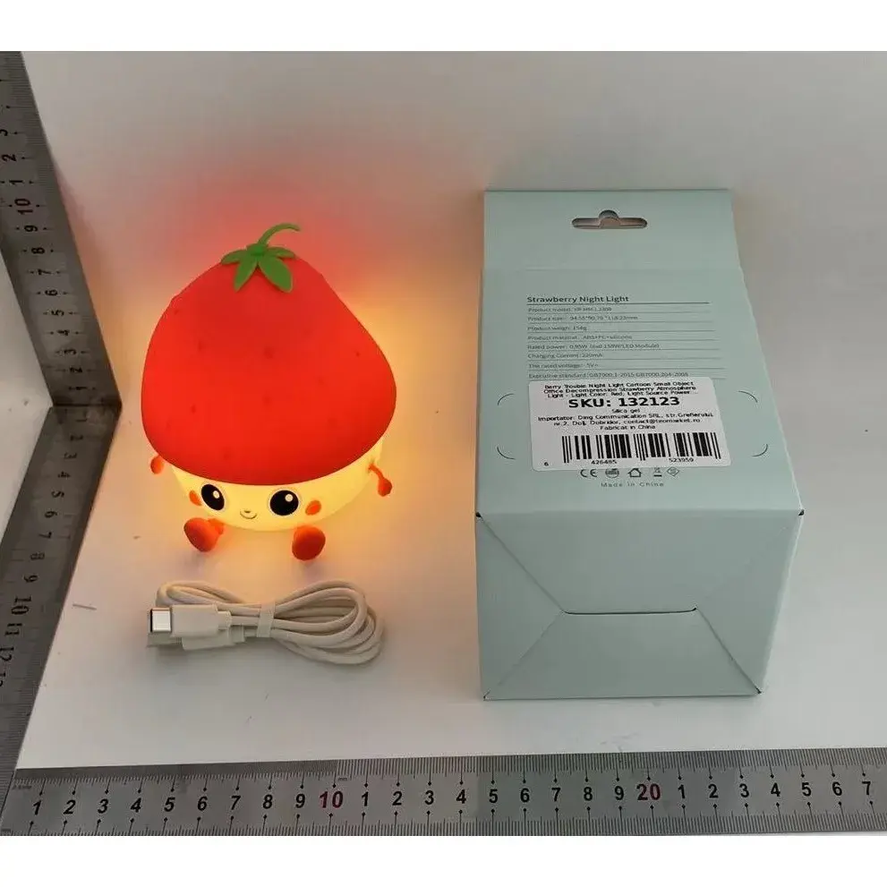 Lampa de Veghe pentru Copii, din Silicon, Senzor Tactil, Model Capsunica, Lumina Calda, Protectie pentru Ochi, Incarcare USB, Capacitate Baterie Incorporata 1200mAh, 10.8x9x12.8 cm, Rosu (2)