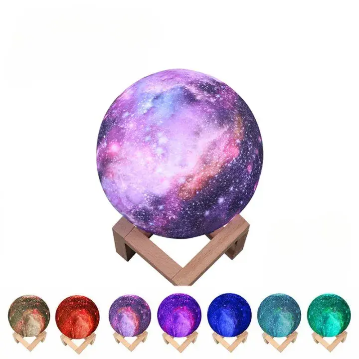 Lampa de veghe in forma de luna cu stele 3D Moon Light 7 culori, alimentare baterii, stand din lemn inclus, 15 cm (6)