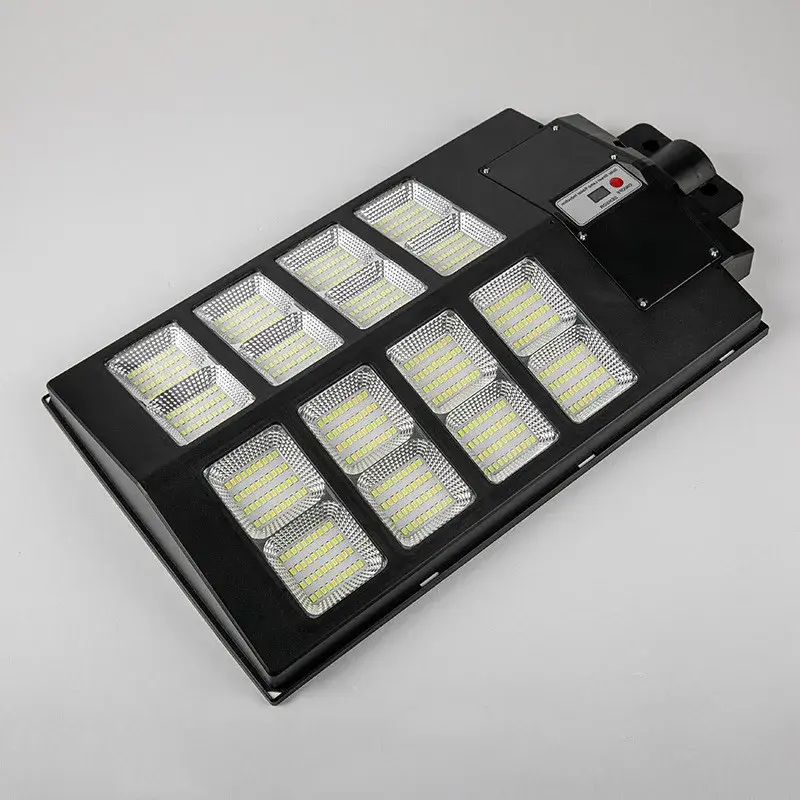 Lampa solara stradala, cu telecomanda, senzor de miscare si lumina, suport prindere, 640 LED-uri, IP65, ABS, 20AH, 400W, temperatura culoare 6500K, 59.7x34.8x7.2 cm, autonomie 10-12 ore, negru (4)