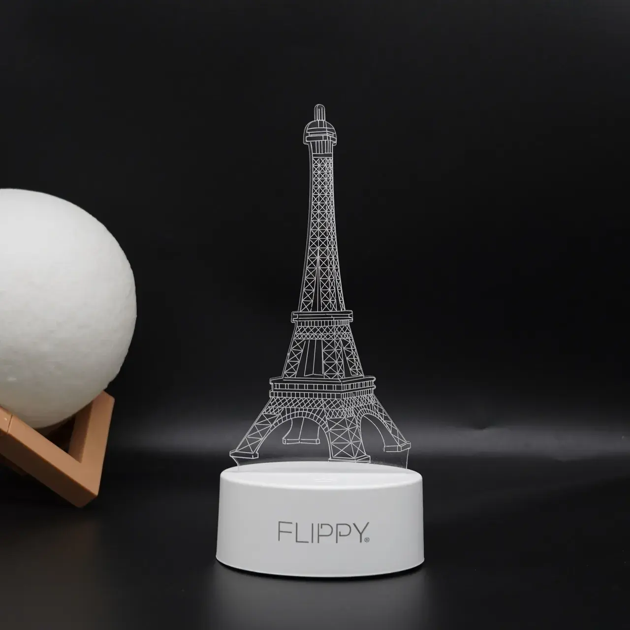Lampa LED decorativa, 3D, Turnul Eiffel, din material acril si lumina multicolora, alb (3)