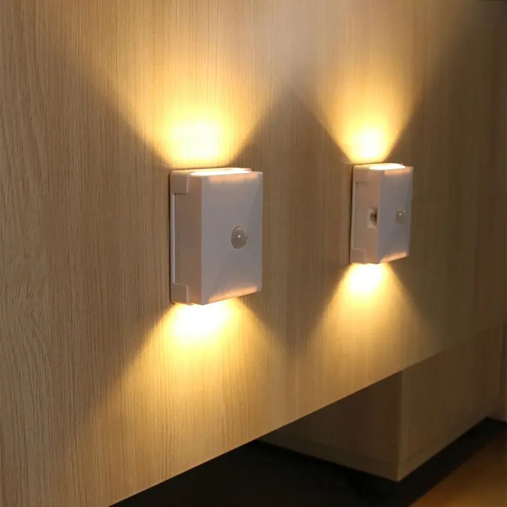Lampa LED bidirectionala cu senzor de miscare, cu baterii, pentru dormitor, bucatarie, baie, scari, 2 LEd-uri, 8 x 10.5 cm, material ABS si PC, portabila, alb cald (2)