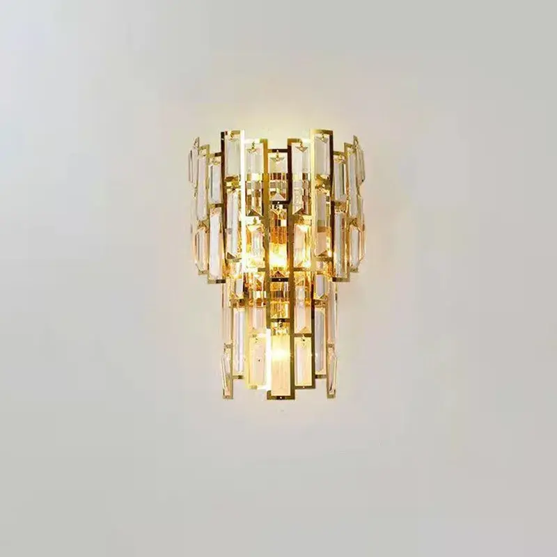 Lampa de Perete in Interior, Lampa de Lux pentru Decor de Interior, Corp de Iluminat Tip aplica, din Inox Auriu si Cristal, Lumina Calda Rece Neutra, 39x24 cm, Ideal pentru Camere Mici si Medii, Auriu
