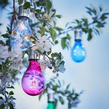 Lampa Solara LED Decorativa sub forma de Bulb, pentru exterior, suspendata, IP65, Ultron Rosu (2)