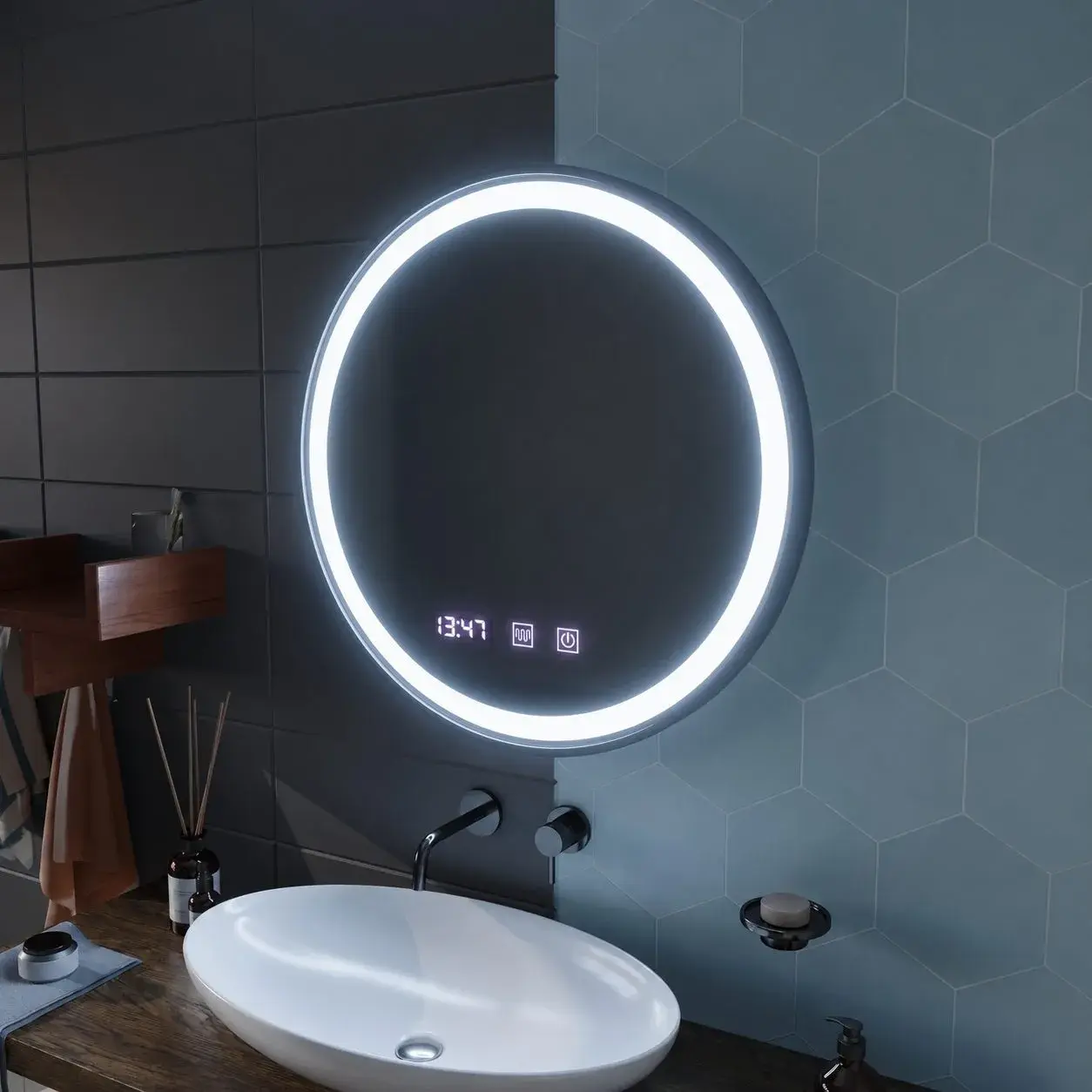 Oglinda LED Touch NOVARA Sistem Dezaburire, Ceas si Temperatura 70 cm Rama Negru Brushed (5)