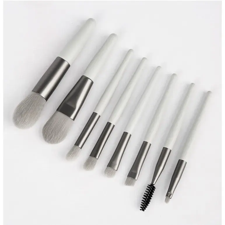Mini Set Portabil cu 8 Pensule de Machiaj cu Husa cu Peri Moi și Densi, pentru Fond de Ten, Pudră, Blush, Fard și Sprâncene, Verde Menta (4)