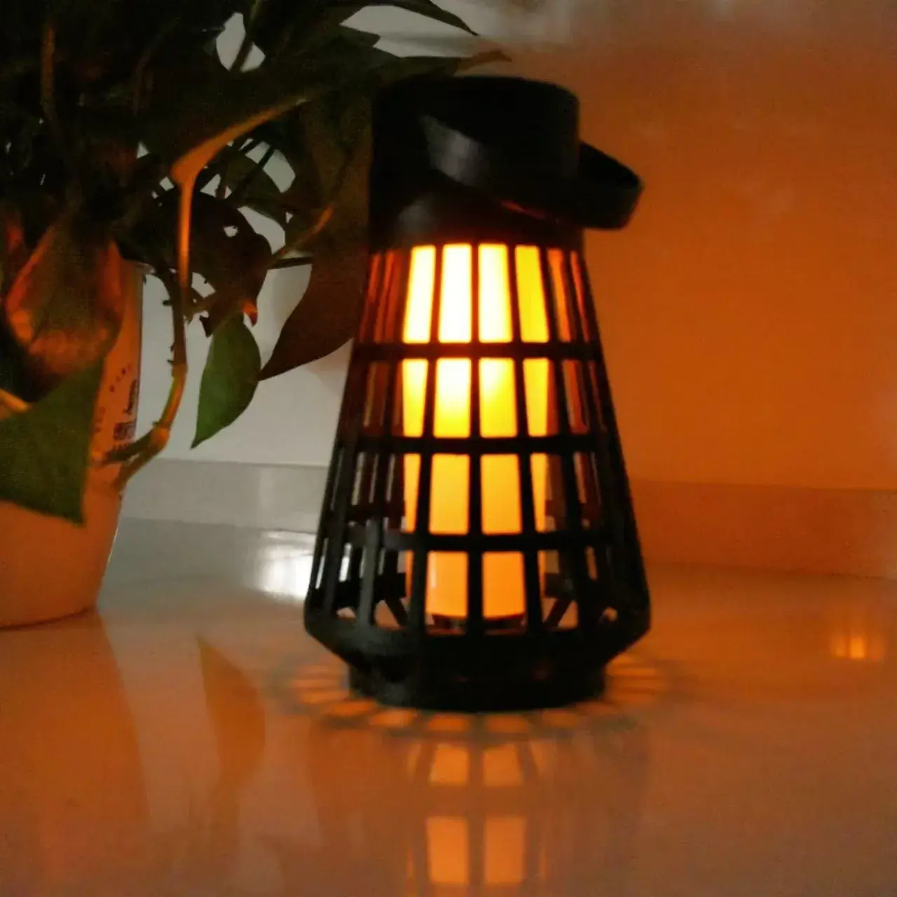 Lampa Solara pentru Gradina, Reincarcabila de la Soare, Model Felinar, Portabila cu Picior, Lumina Calda, 12 cm, Negru (3)