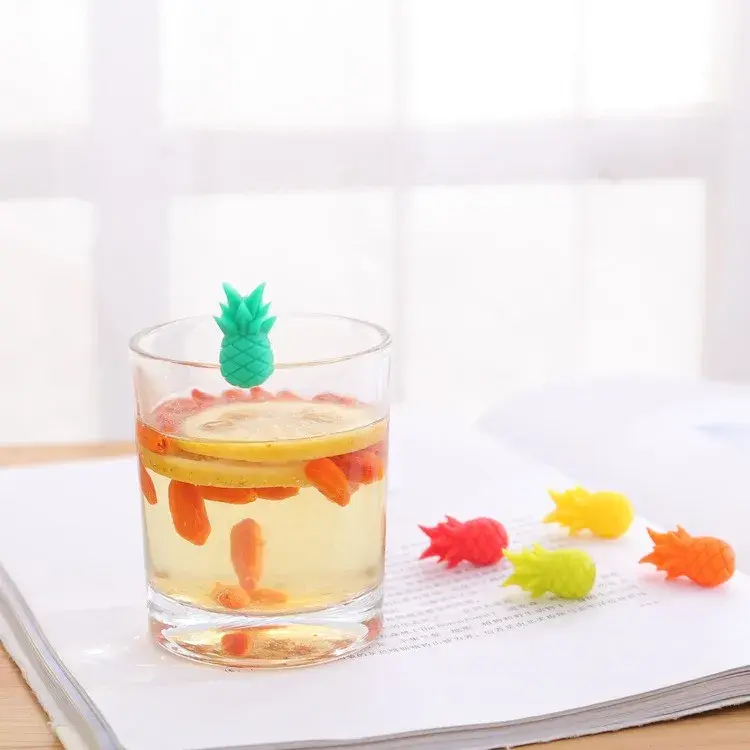 Set 6 Accesorii pentru Pahare, pentru Petreceri/Cocktailuri, din Silicon, Model Ananas, Multicolor (4)