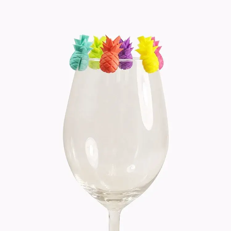 Set 6 Accesorii pentru Pahare, pentru Petreceri/Cocktailuri, din Silicon, Model Ananas, Multicolor (6)