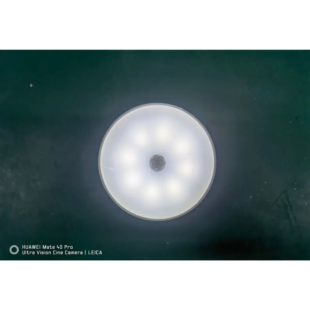 Lampa de Veghe LED, cu Senzor de Miscare, Lumina Alba Calda si Rece, Incarcare USB, 0.6W, 300mAh, Design Rotund, Alb, 8.5x2.3 cm (4)