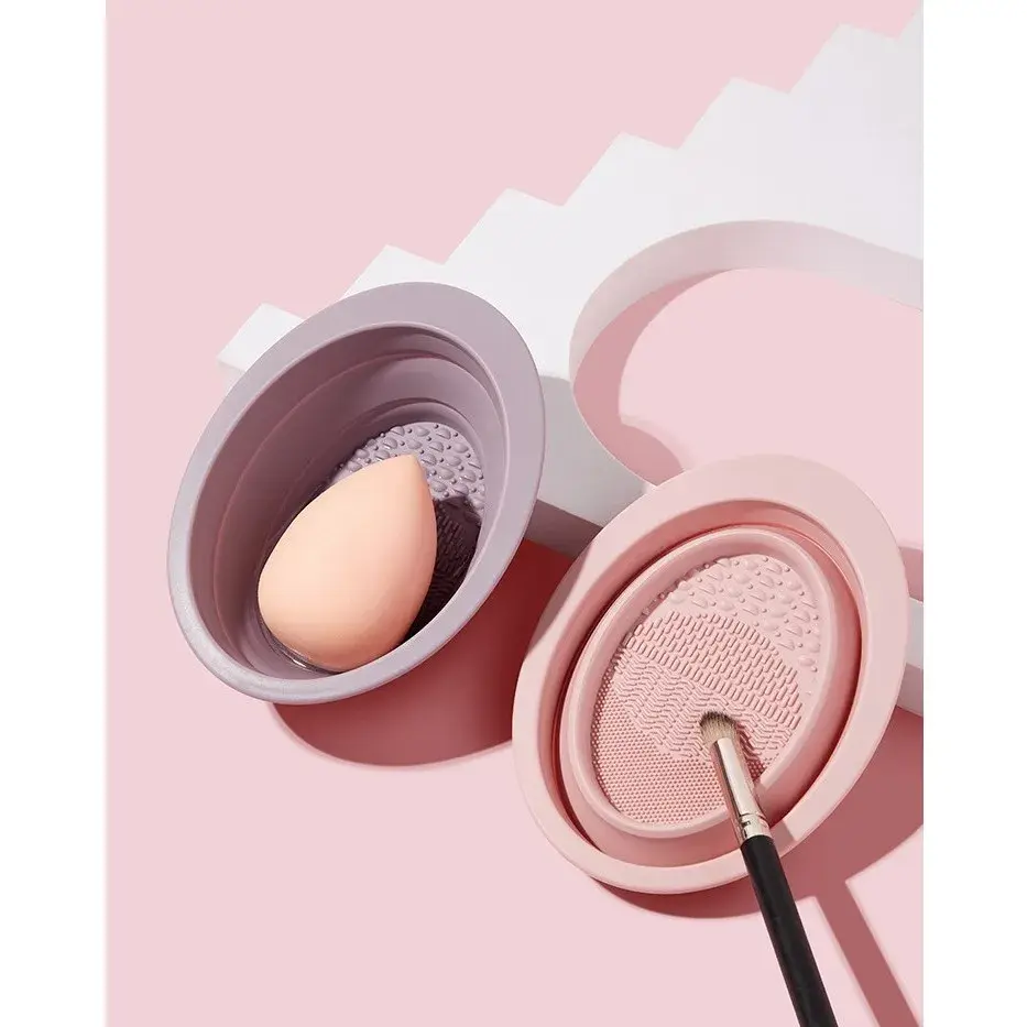 Accesoriu din silicon pentru curatarea accesoriilor makeup, pensule, buretei, 14.5 x 11,5 cm, 2 moduri de utilizare, pliabil, roz (5)