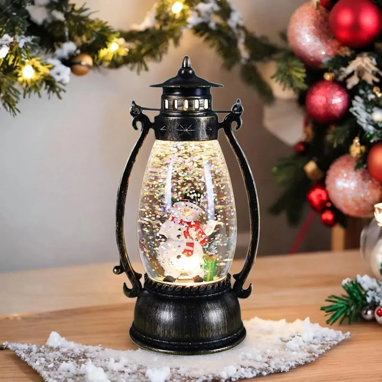 Decoratiune Luminoasa, Felinar de Craciun, cu Lumina LED, Ornament Model Lampa cu Ulei Om de Zapada, cu Maner, 14x7x6 cm, Negru (3)