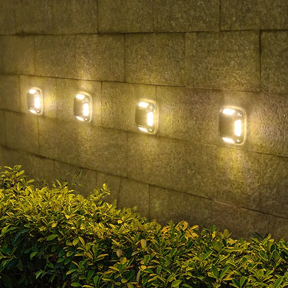 Lampa solara LED pentru gradina, Set 4 Bucati, 8 LED-uri, Prindere de Perete / Impamantare, IP65, forma patrat, ABS si Policarbonat, 9 x 9 cm, baterie 1.2V, 600 mah, Alb Cald, Gri