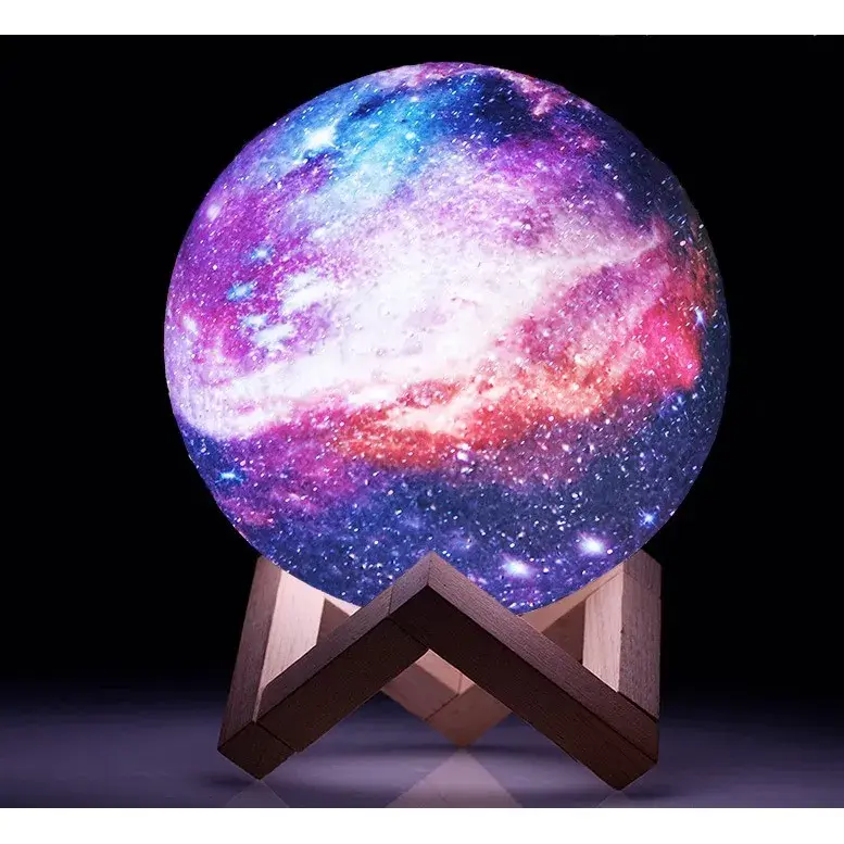 Lampa de veghe in forma de luna cu stele 3D Moon Light, alimentare baterii, stand din lemn inclus, 14 cm (2)