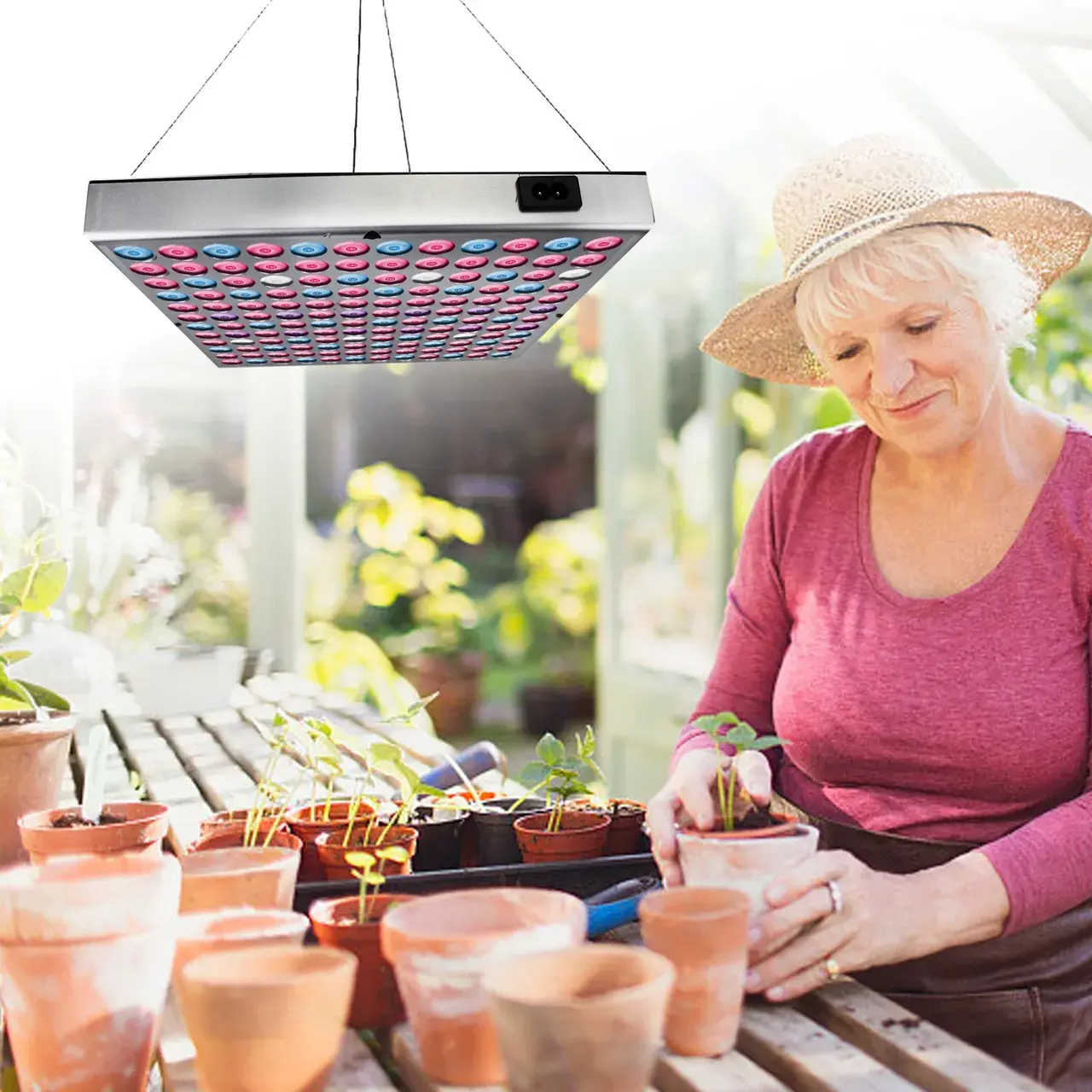 Lampa LED 45W, pentru cresterea plantelor in interior, 225 de leduri, 165 leduri rosii, 60 albastre, 30 x 30 cm, multicolor (4)