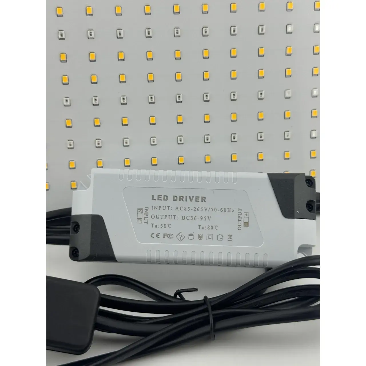 Lampa Crestere Plante, Model Keel Edge, 500 LED, 85-265 V, 45 W, Spectru Alb Cald, Rosu si Albastru, 30 x 30 cm, Negru (5)