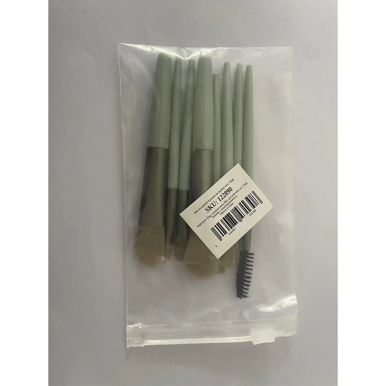Mini Set Profesional 8 Pensule de Machiaj, cu Peri Moi și Densi, pentru Fond de Ten, Pudră, Blush, Fard și Sprâncene, Albastru Pastel (4)